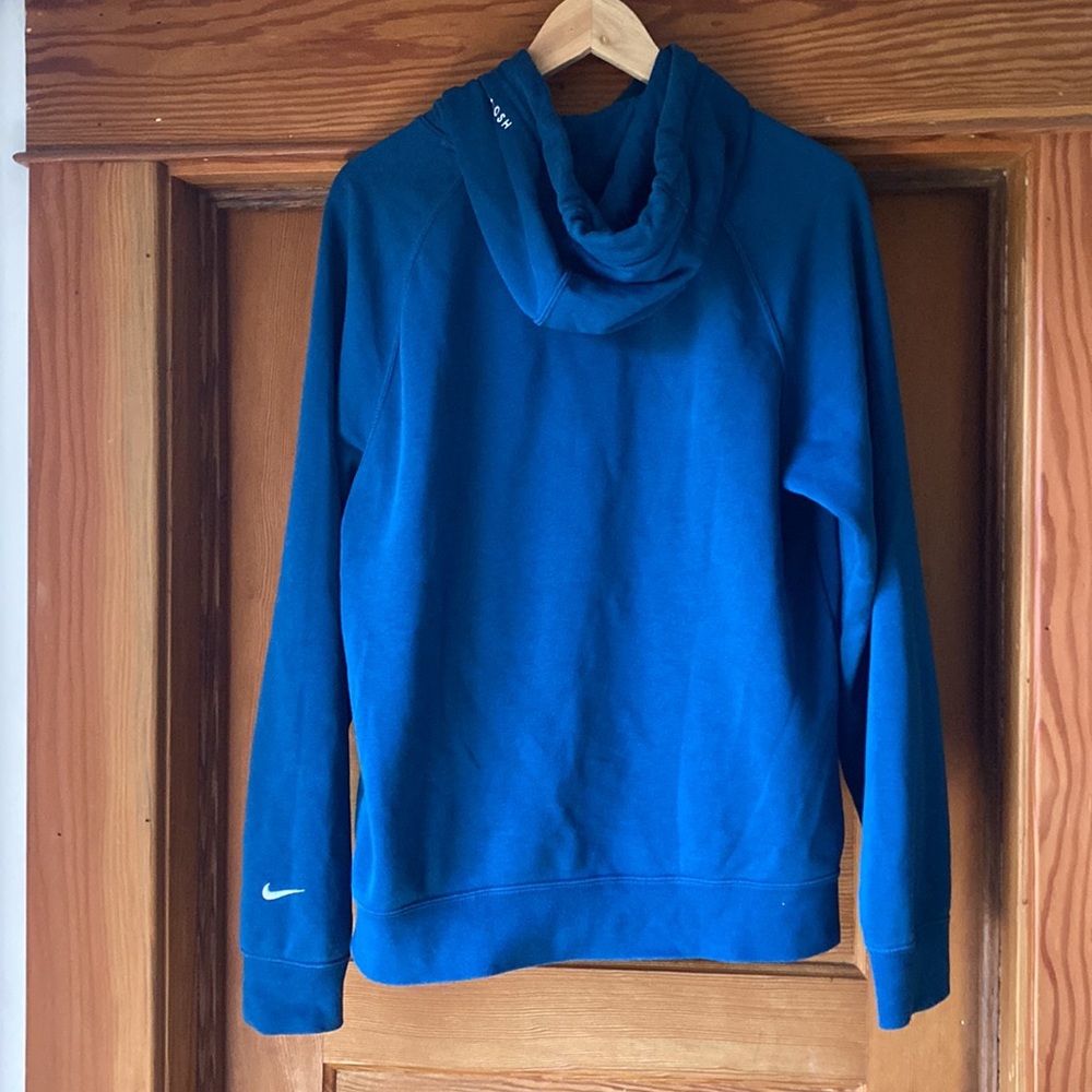 Nike Sweatshirt - Picture 2 of 8